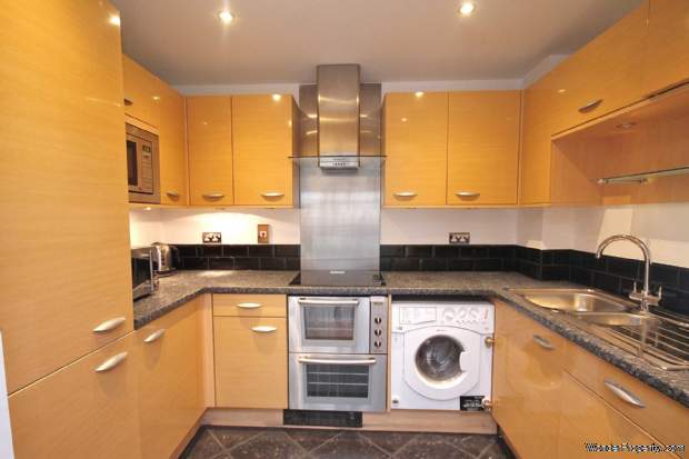 Additional Property Image 2 bedroom Flat for sale in Kingston Upon Thames 3