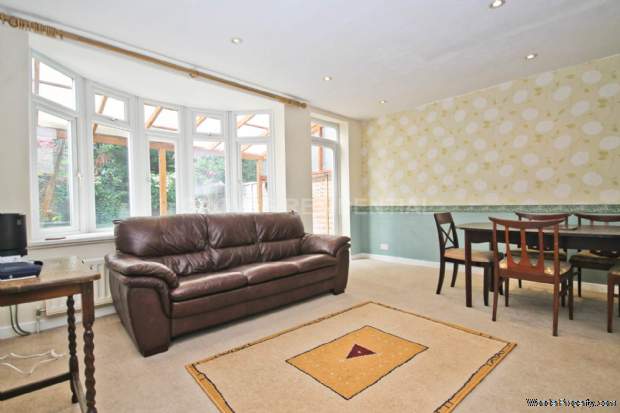 Additional Property Image 3 bedroom End of Terrace to rent in New Malden 3