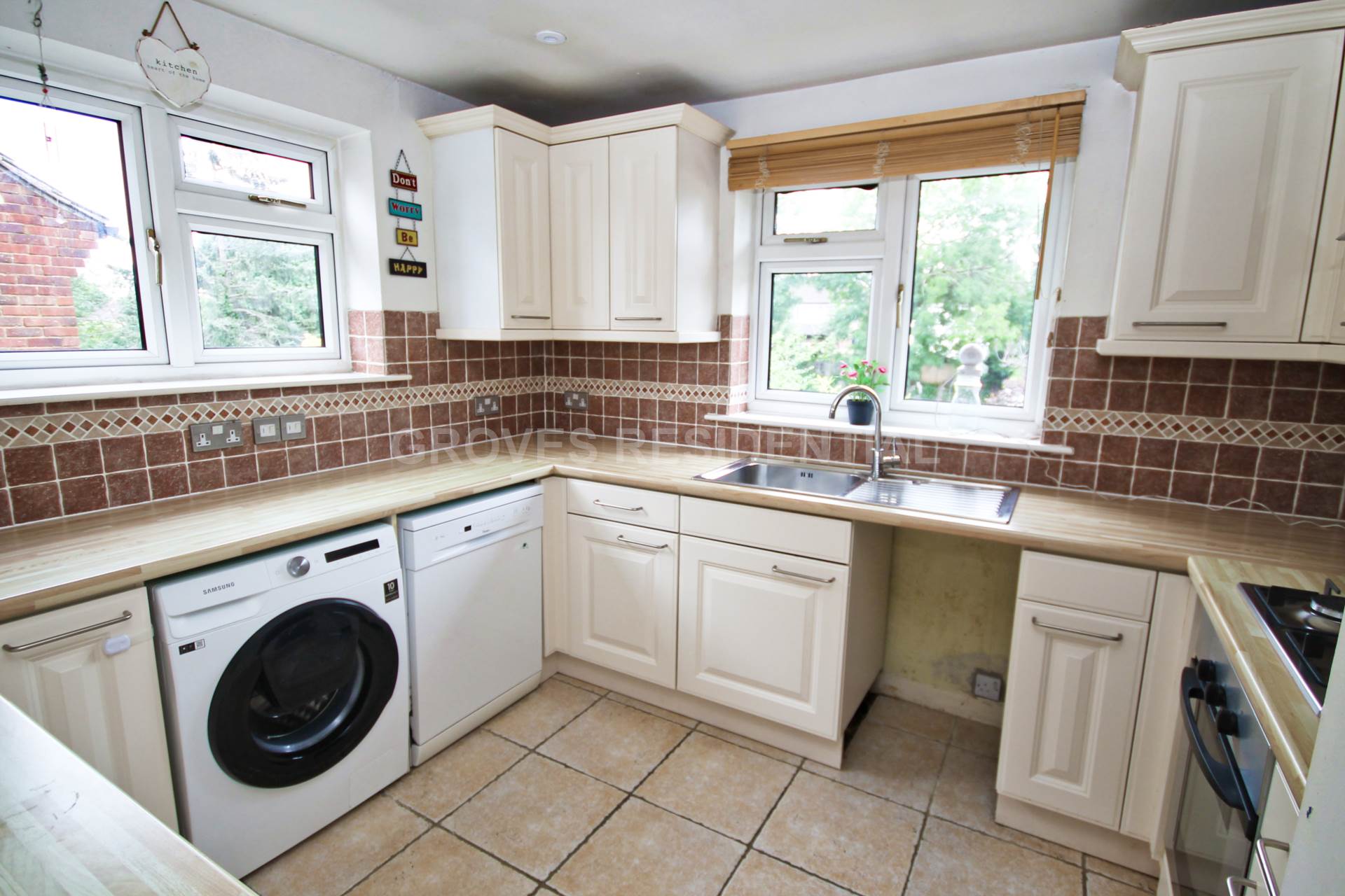 Additional Property Image 2 bedroom Flat to rent in New Malden 4