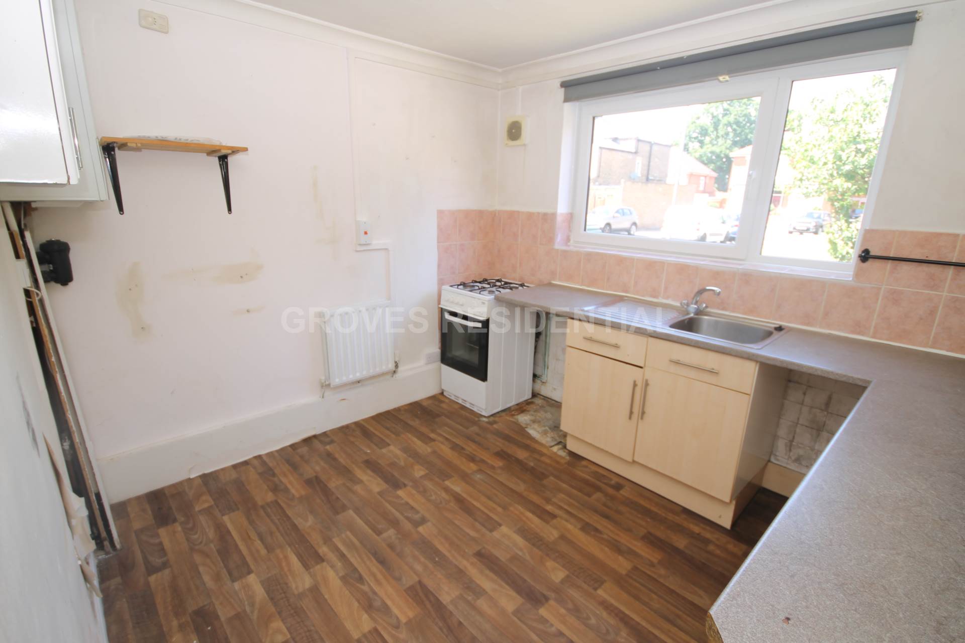 Additional Property Image 2 bedroom Maisonette for sale in New Malden 3