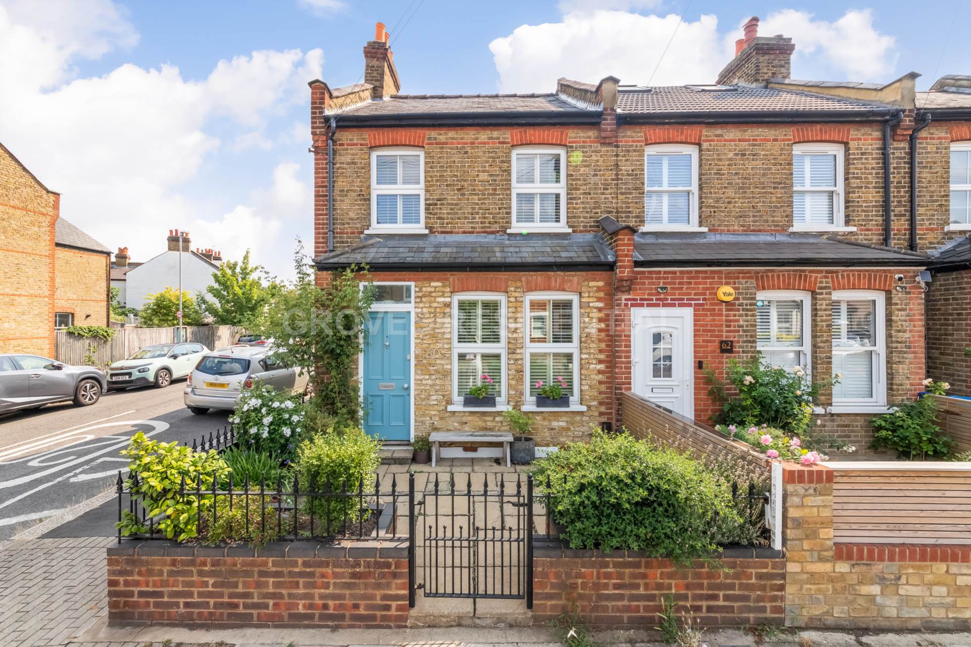 3 bedroom Semi Detached for sale in New Malden