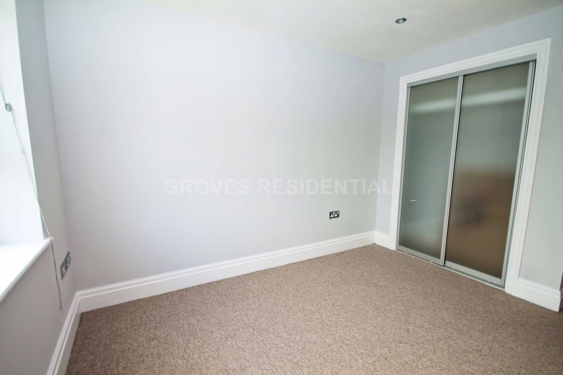 Additional Property Image 1 bedroom Flat for sale in Kingston Upon Thames 6