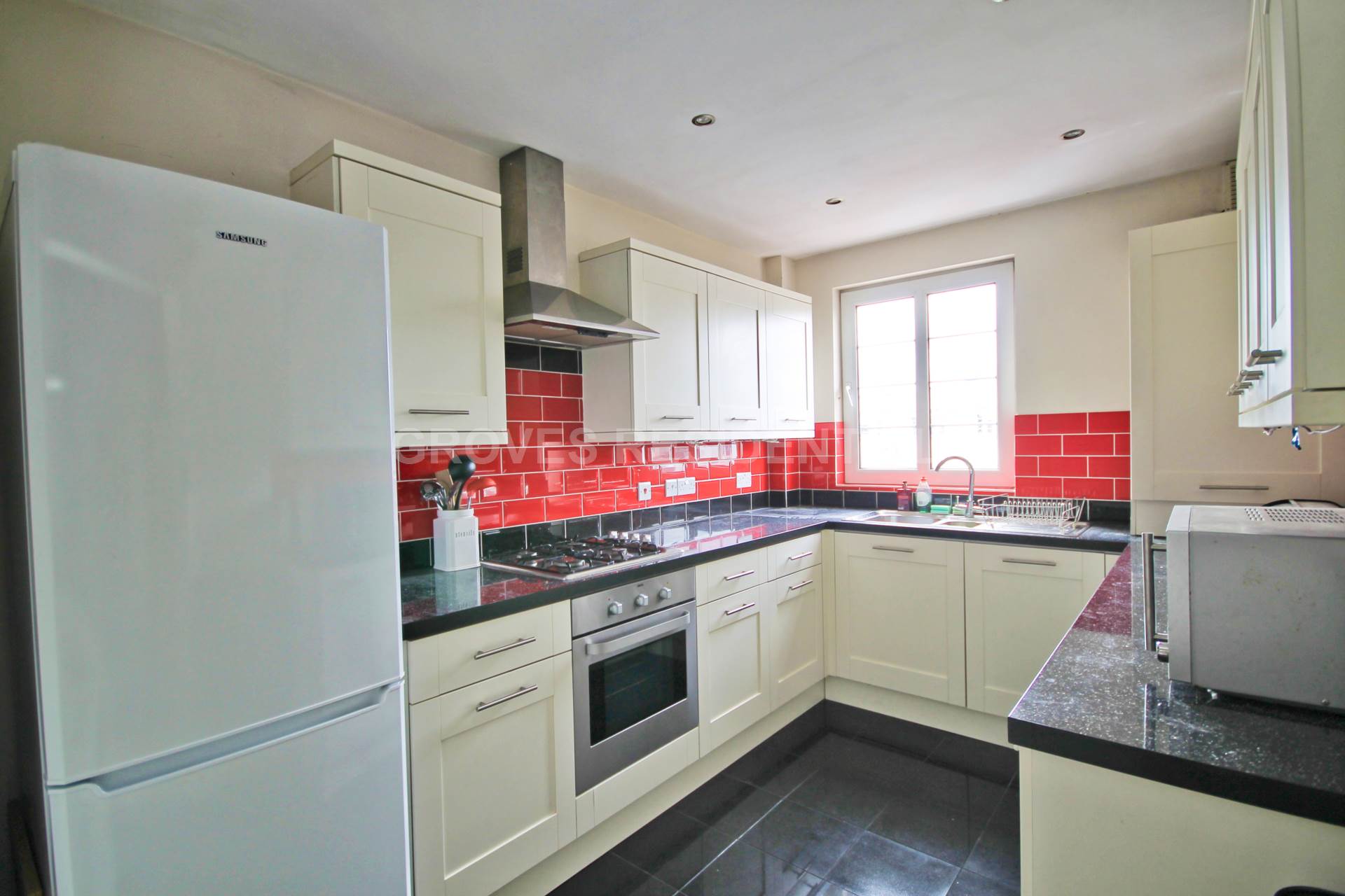 Additional Property Image 2 bedroom Flat to rent in London 3