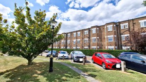 2 bedroom Flat to rent in London
