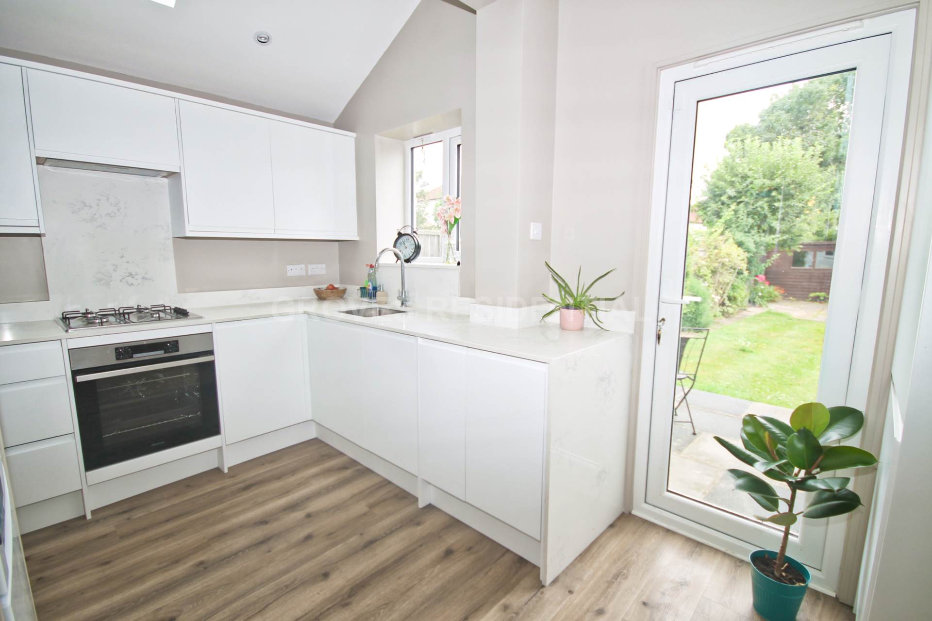 Additional Property Image 3 bedroom Semi Detached to rent in New Malden 7