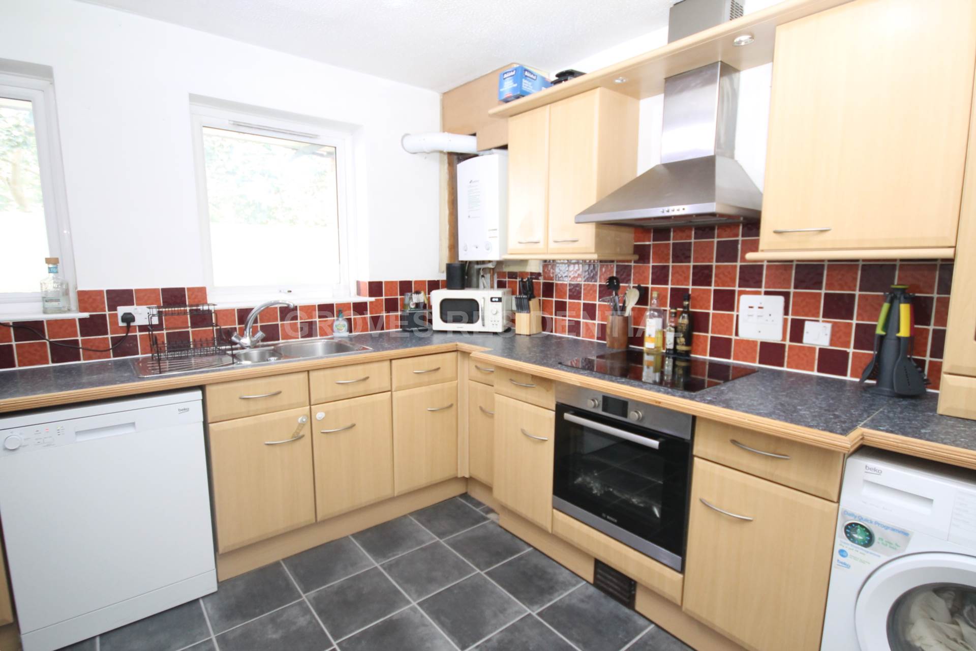 Additional Property Image 2 bedroom Flat for sale in New Malden 6