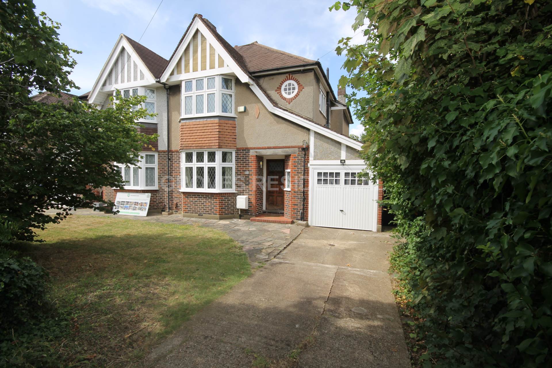 3 bedroom Semi Detached for sale in Worcester Park