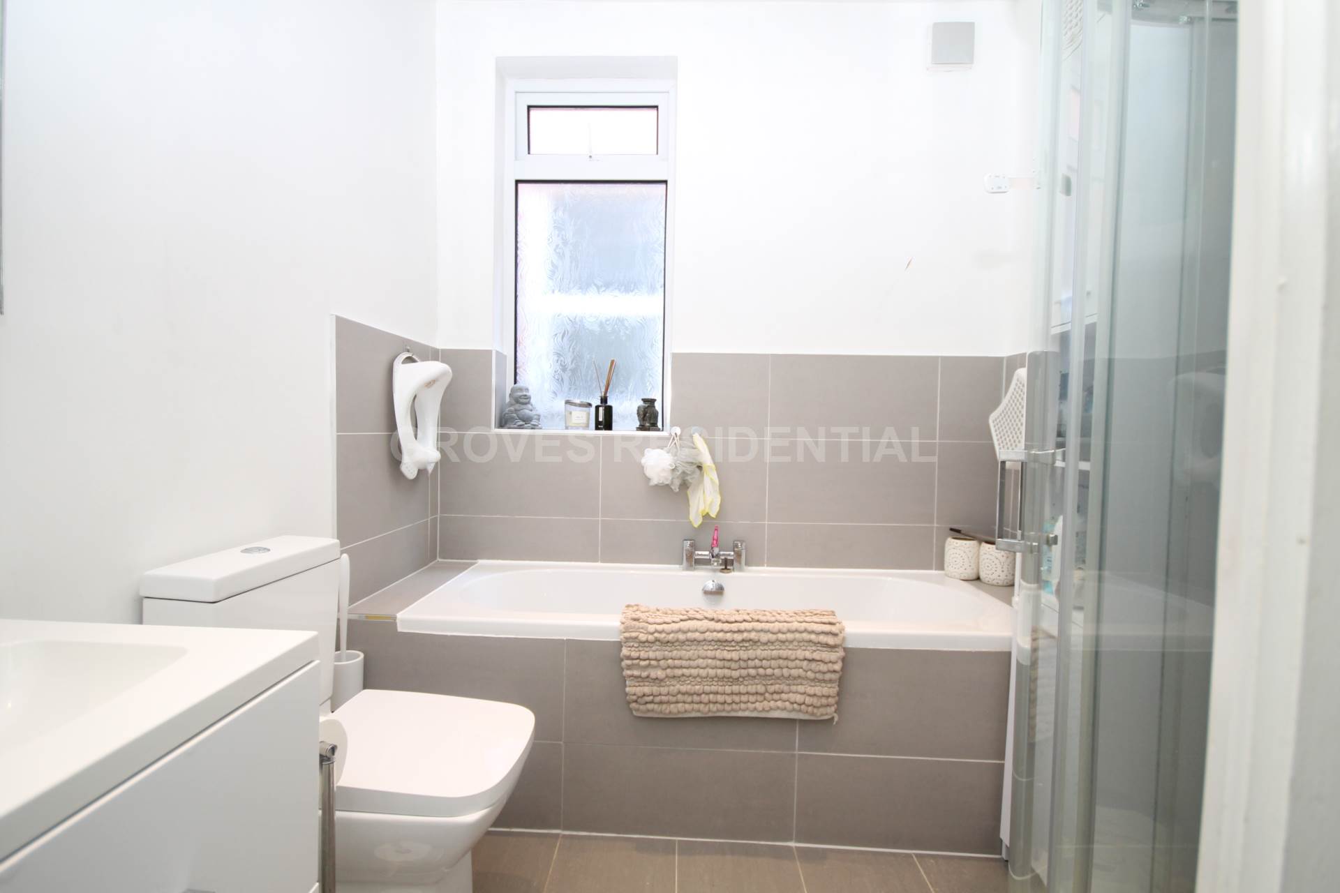 Additional Property Image 2 bedroom Flat for sale in New Malden 10