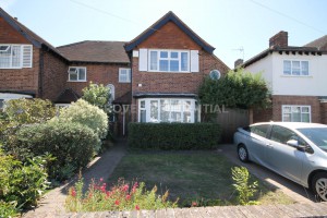 3 bedroom Semi Detached for sale in New Malden