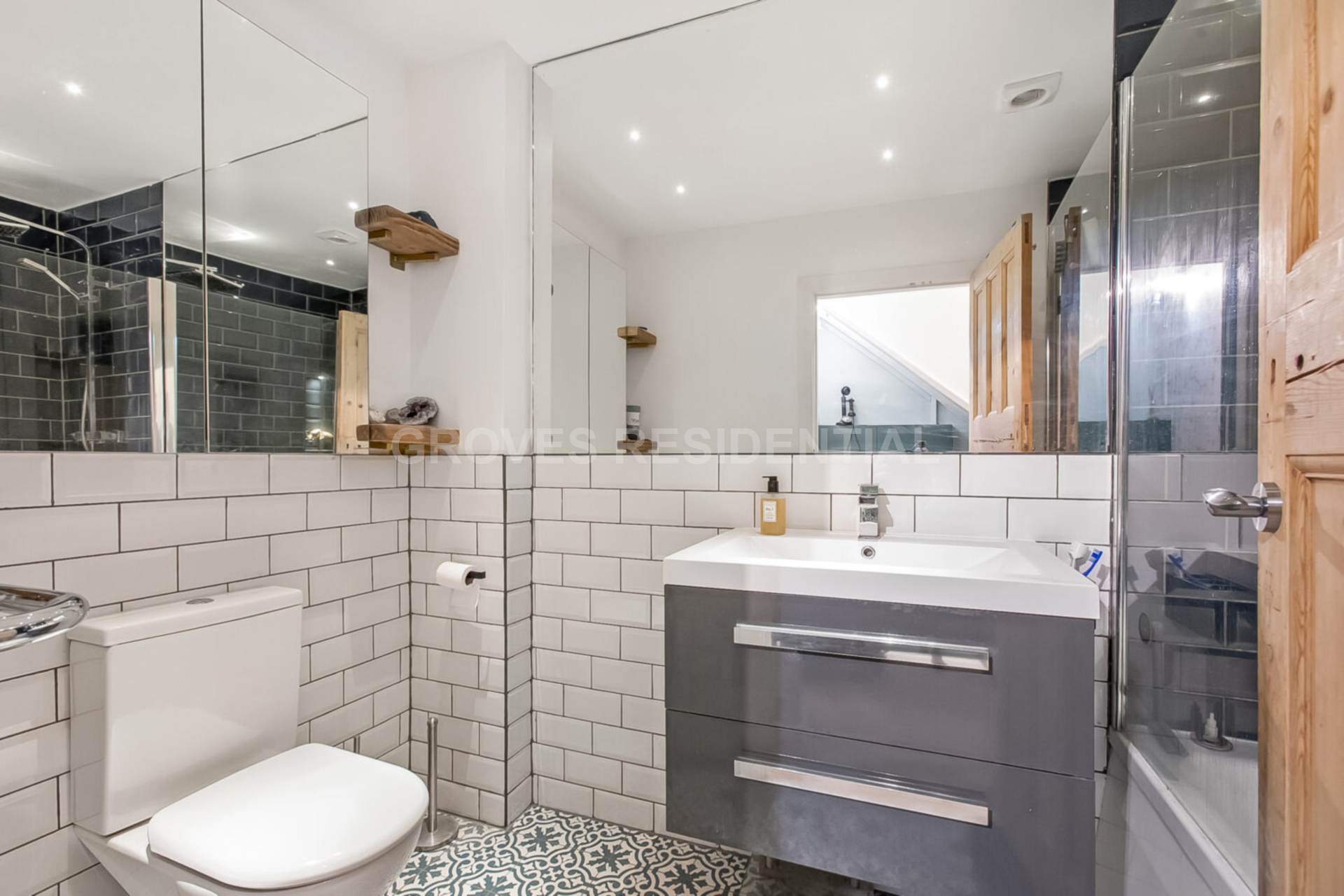 Additional Property Image 3 bedroom Flat for sale in New Malden 14