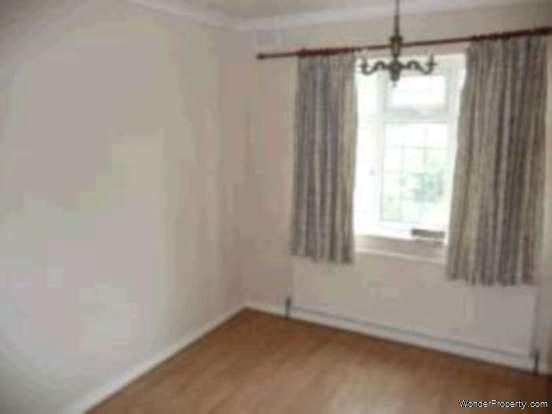 Additional Property Image 2 bedroom Cottage to rent in Ilford 3