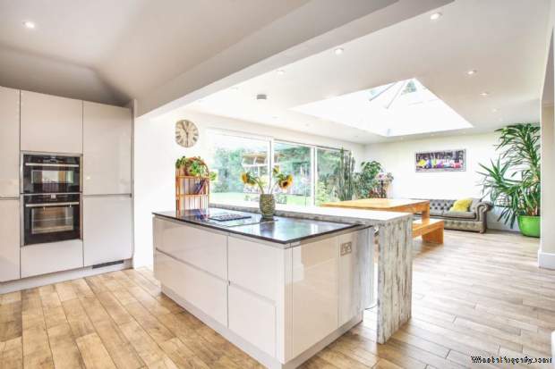 Additional Property Image 5 bedroom Detached for sale in Reading 2