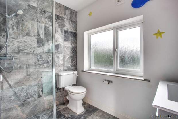 Additional Property Image 5 bedroom Detached for sale in Reading 19