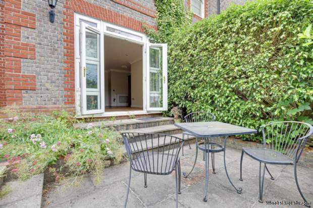 Additional Property Image 2 bedroom Apartment for sale in Reading 9