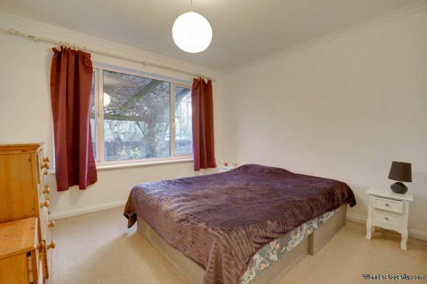 Additional Property Image 2 bedroom Maisonette for sale in Reading 6
