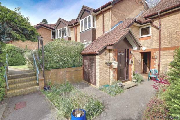 Additional Property Image 1 bedroom Apartment for sale in Reading 2