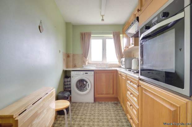 Additional Property Image 1 bedroom Apartment for sale in Reading 4