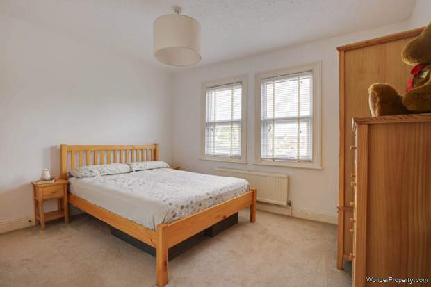 Additional Property Image 3 bedroom Semi Detached for sale in Reading 8