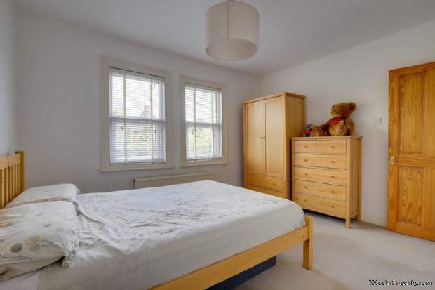 Additional Property Image 3 bedroom Semi Detached for sale in Reading 9
