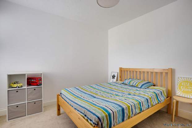 Additional Property Image 3 bedroom Semi Detached for sale in Reading 10
