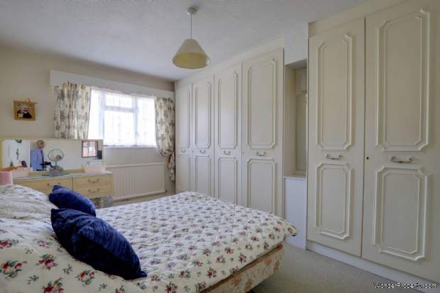 Additional Property Image 3 bedroom Semi Detached for sale in Reading 8