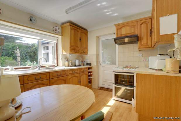 Additional Property Image 3 bedroom Semi Detached for sale in Reading 13