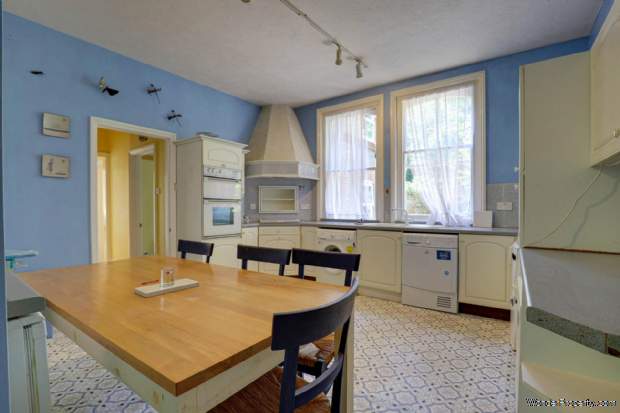 Additional Property Image 2 bedroom Apartment for sale in Reading 5
