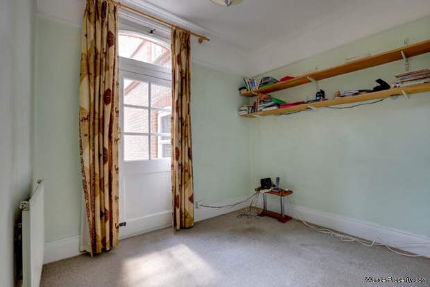 Additional Property Image 2 bedroom Apartment for sale in Reading 9