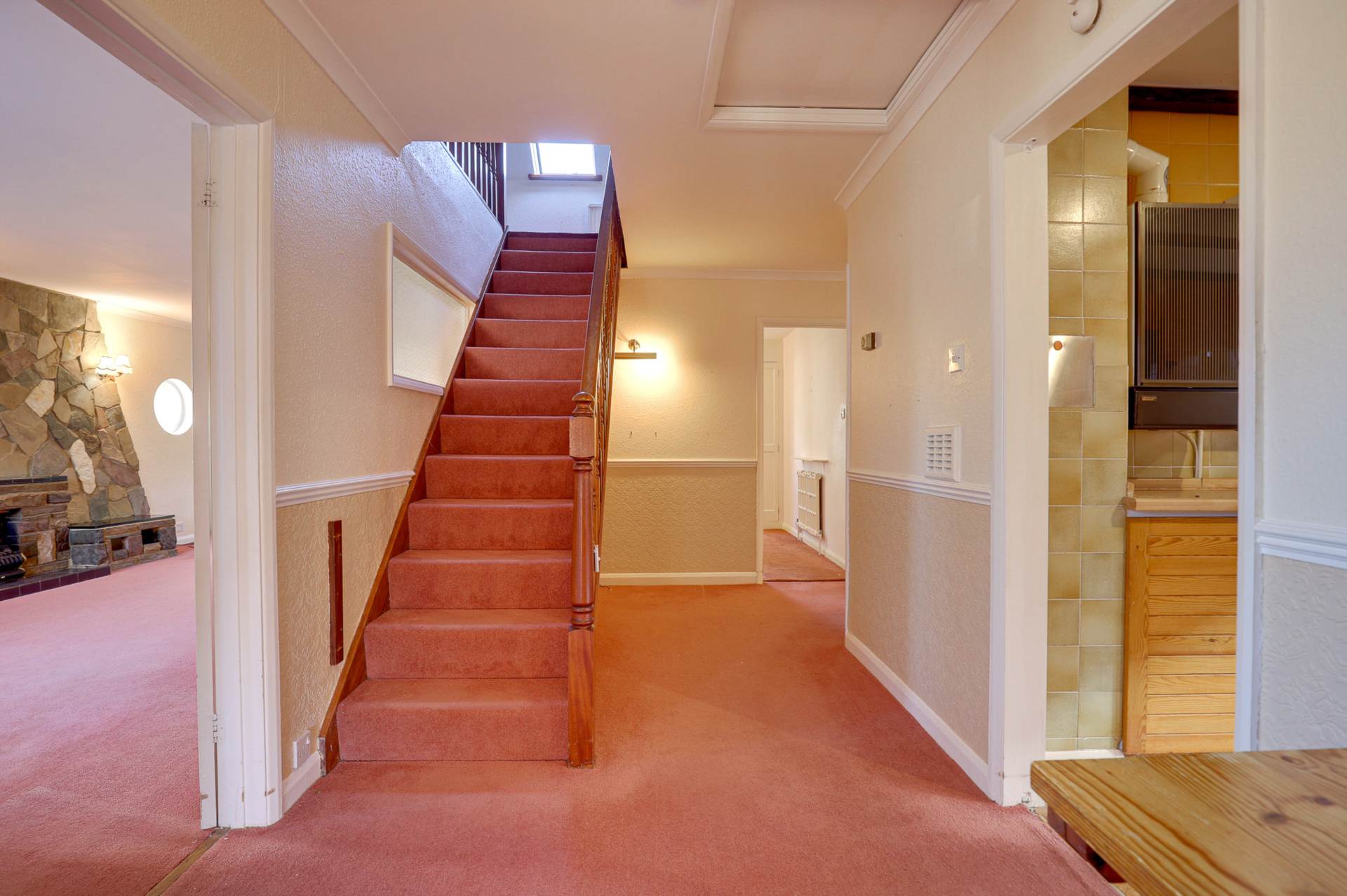 Additional Property Image 4 bedroom Detached Bungalow for sale in Reading 9