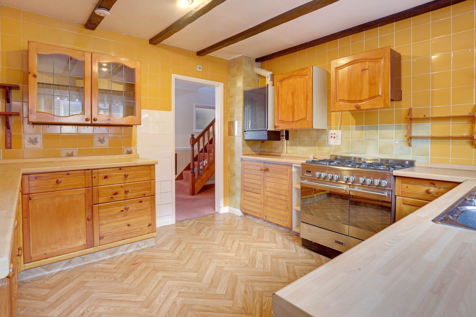 Additional Property Image 4 bedroom Detached Bungalow for sale in Reading 10
