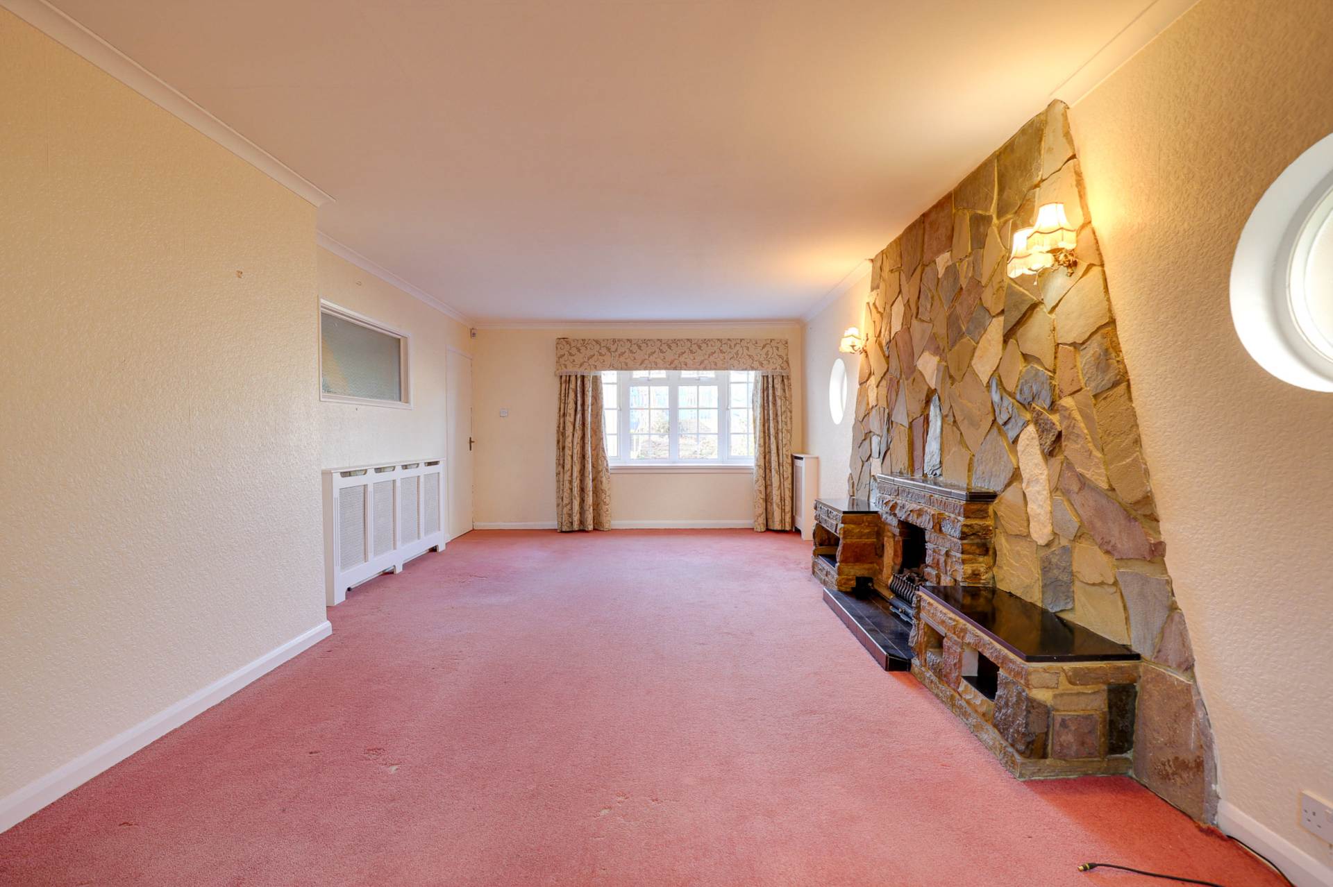 Additional Property Image 4 bedroom Detached Bungalow for sale in Reading 12