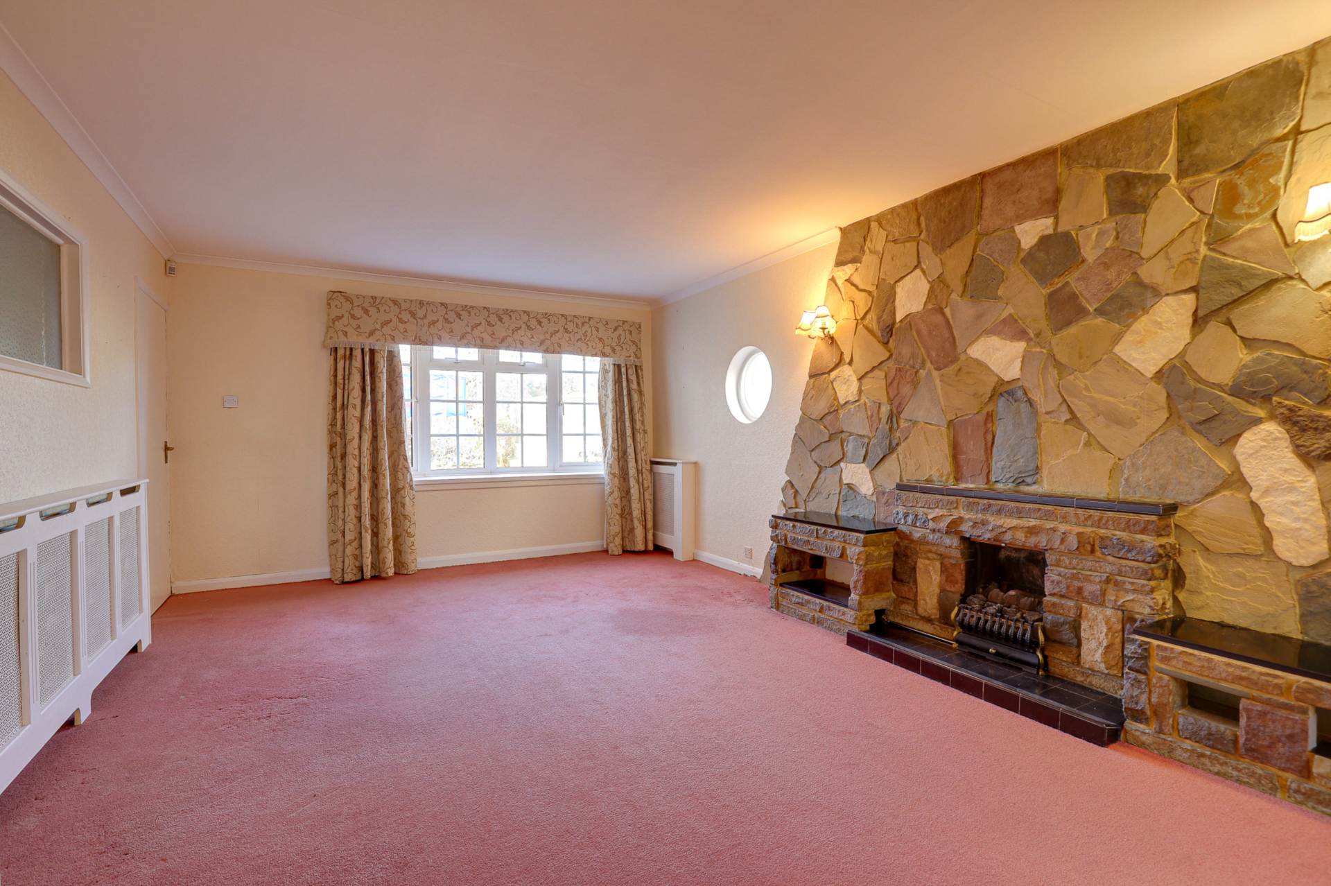Additional Property Image 4 bedroom Detached Bungalow for sale in Reading 13