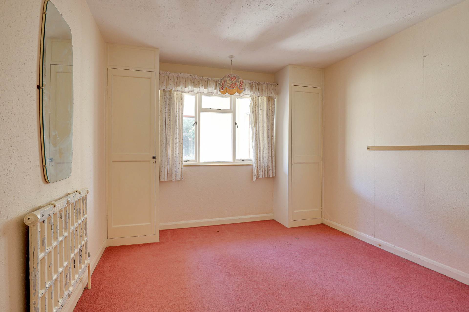 Additional Property Image 4 bedroom Detached Bungalow for sale in Reading 15