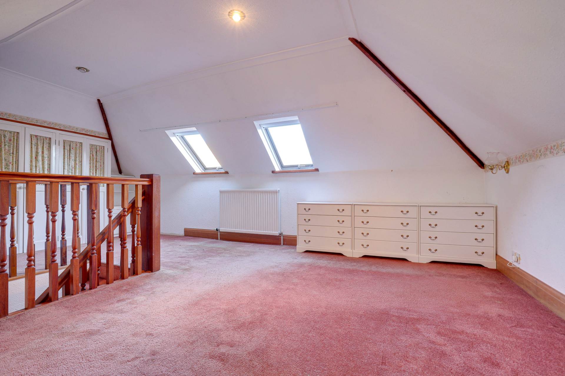 Additional Property Image 4 bedroom Detached Bungalow for sale in Reading 20