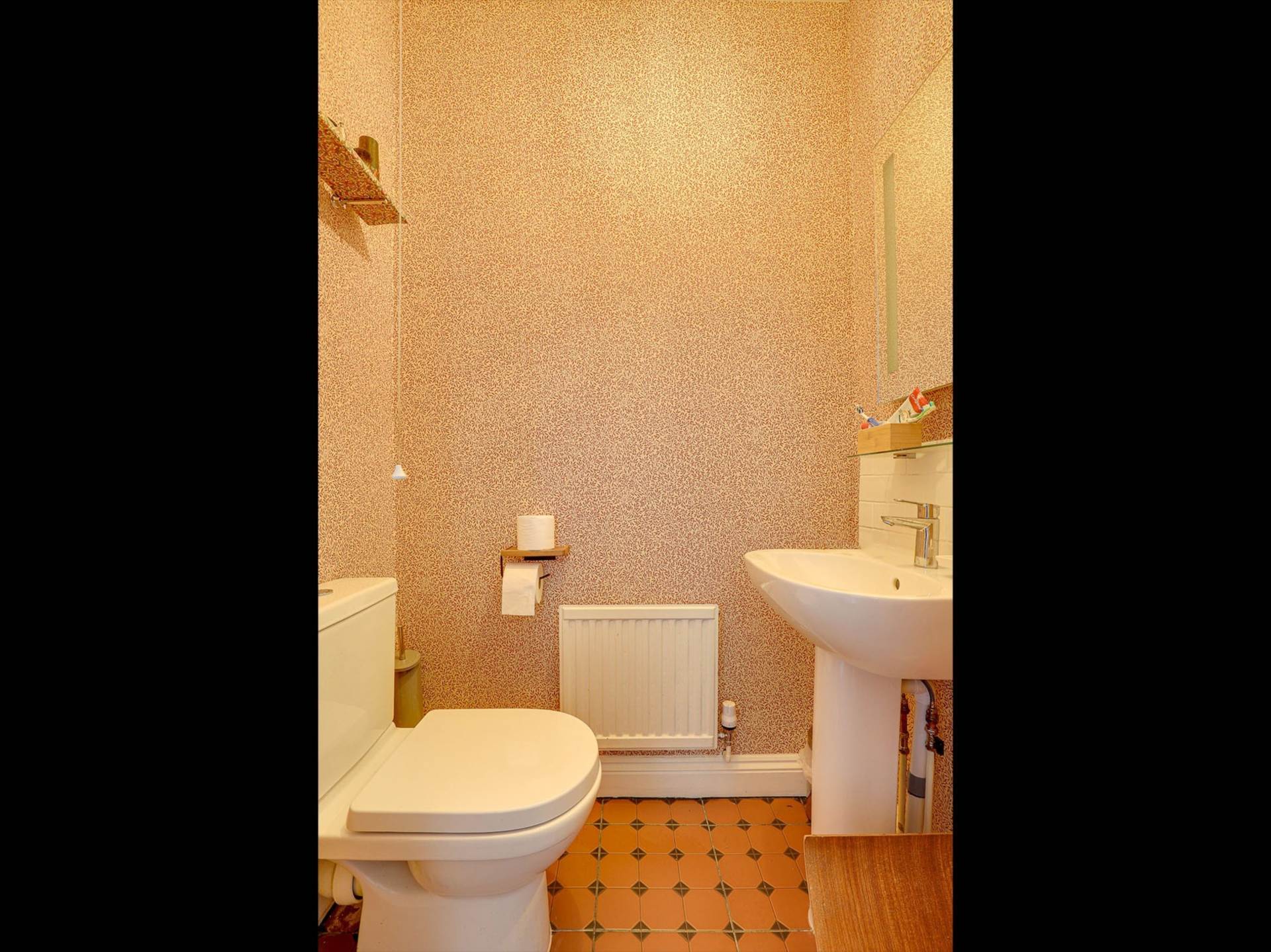 Additional Property Image 2 bedroom Apartment for sale in Reading 10