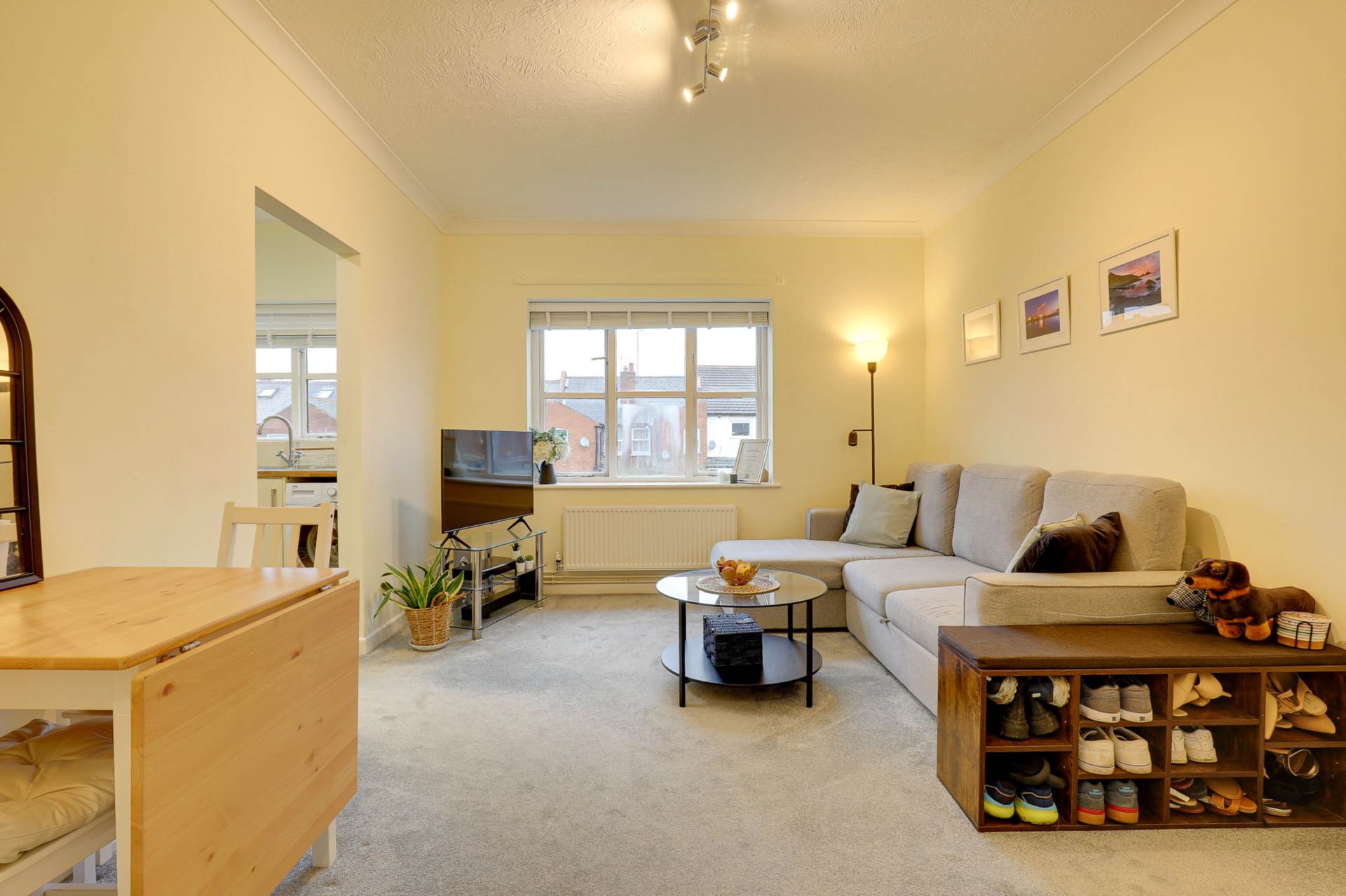 Additional Property Image 2 bedroom Maisonette for sale in Reading 3
