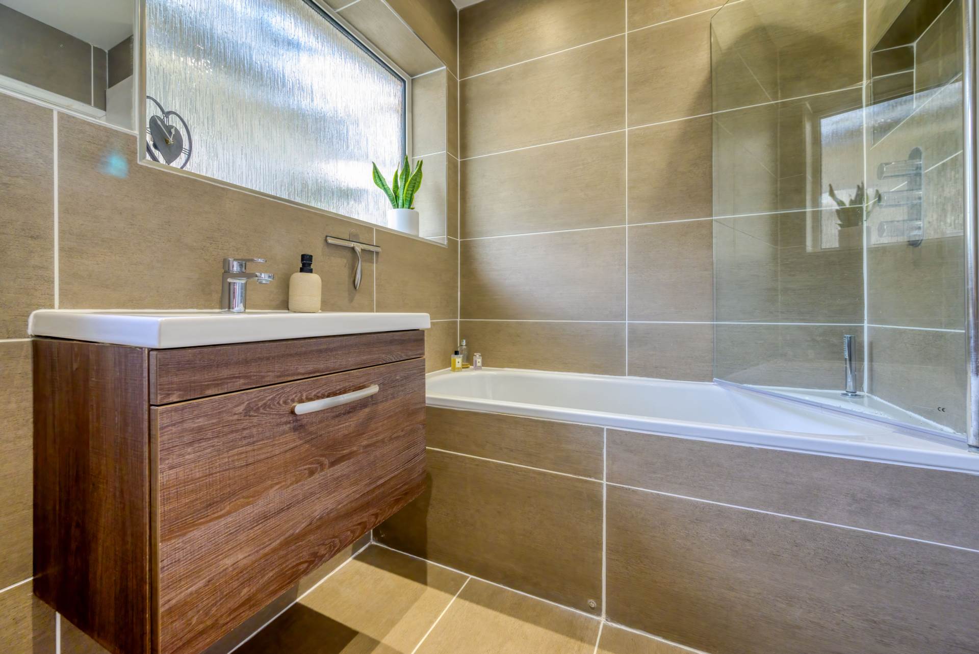 Additional Property Image 3 bedroom Semi Detached for sale in Reading 8