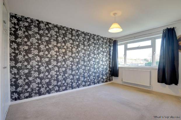 Additional Property Image 3 bedroom Semi Detached for sale in Reading 7