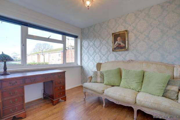 Additional Property Image 3 bedroom Semi Detached for sale in Reading 8