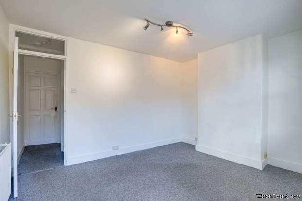 Additional Property Image 3 bedroom Terraced for sale in Reading 5