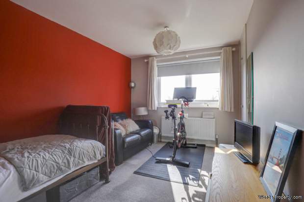 Additional Property Image 4 bedroom Detached for sale in Reading 2