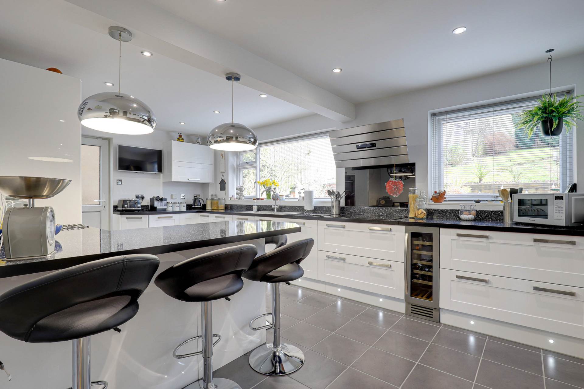 Additional Property Image 4 bedroom Detached for sale in Reading 18