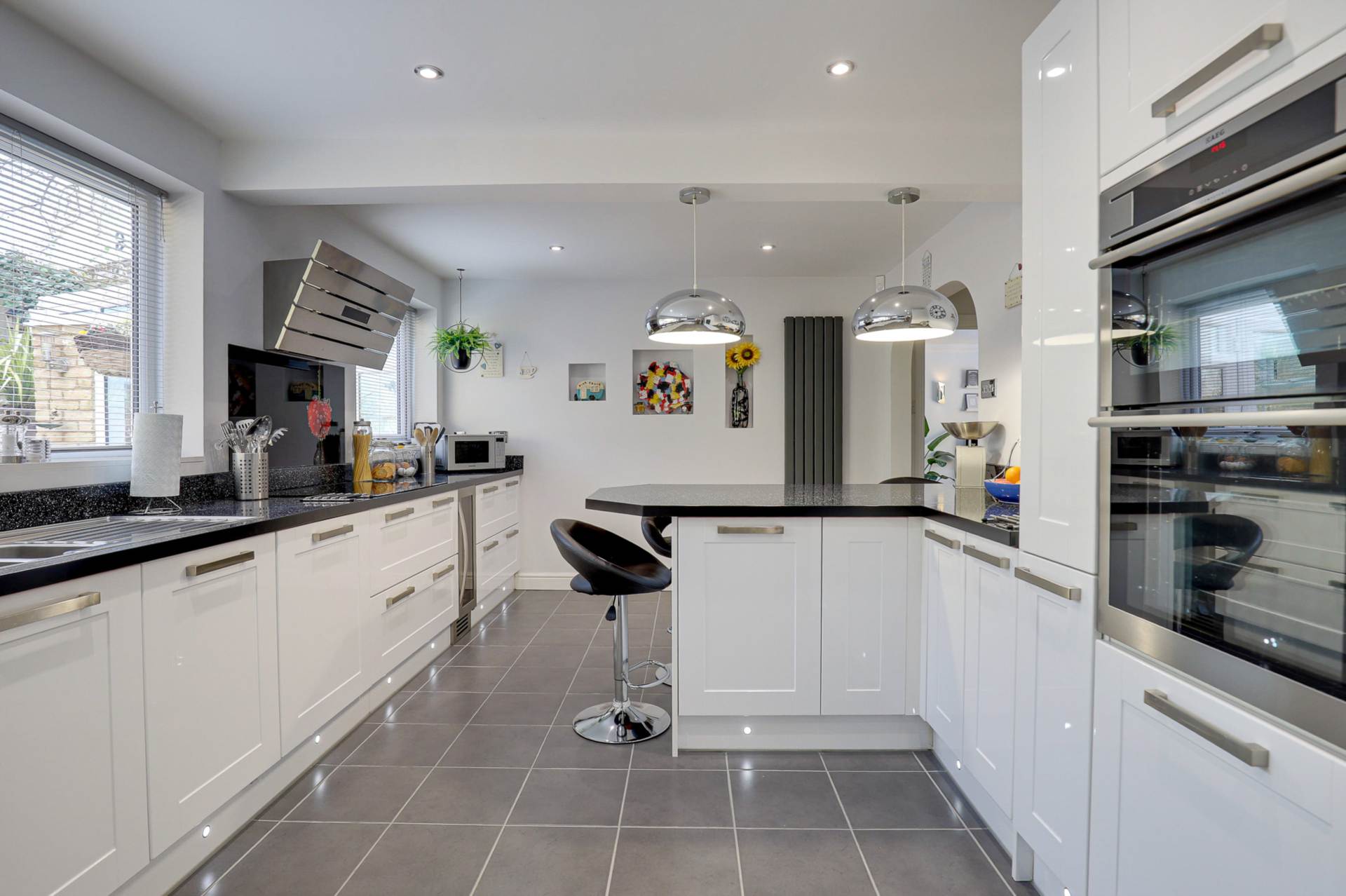 Additional Property Image 4 bedroom Detached for sale in Reading 3