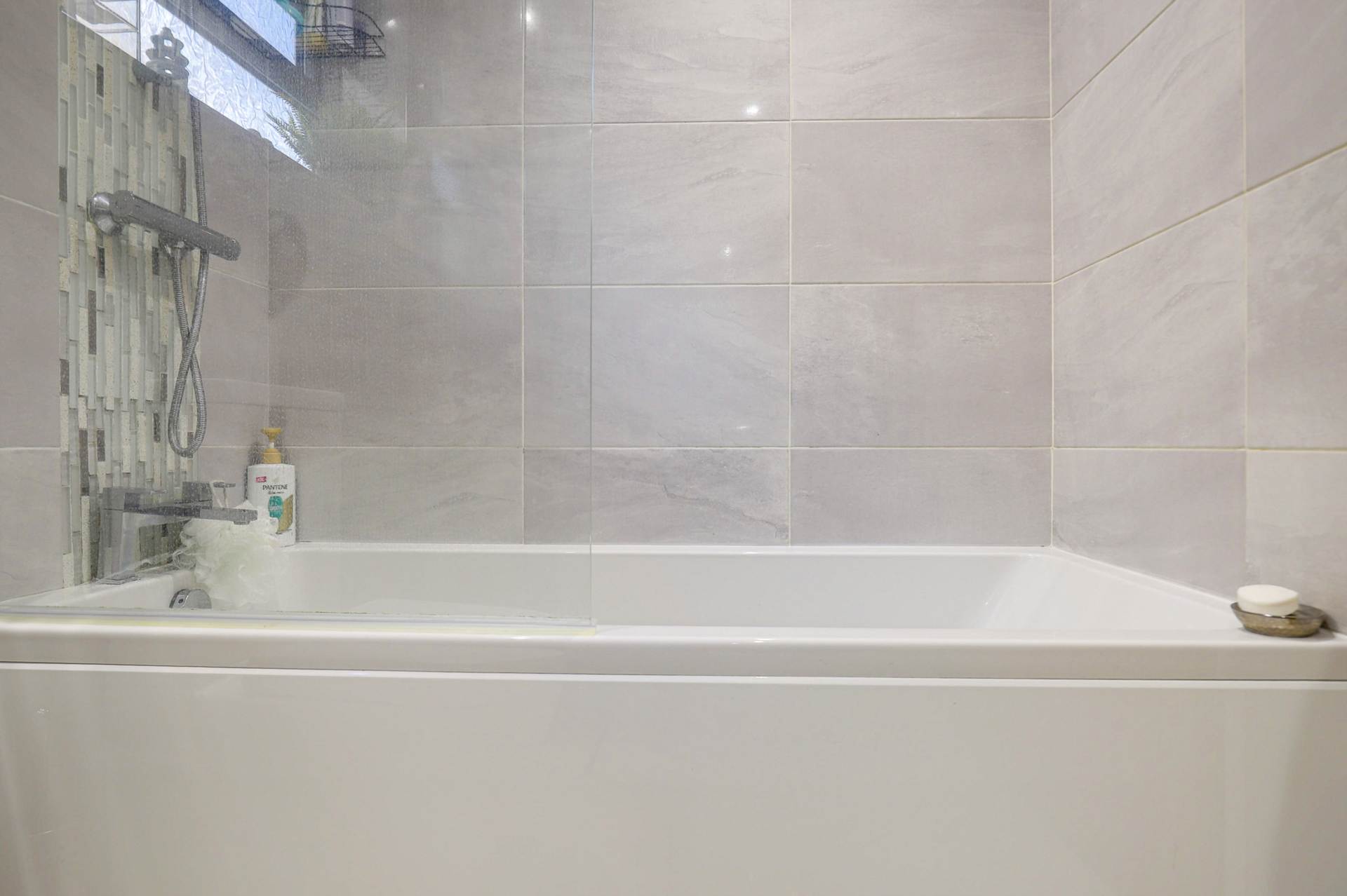 Additional Property Image 4 bedroom Detached for sale in Reading 23
