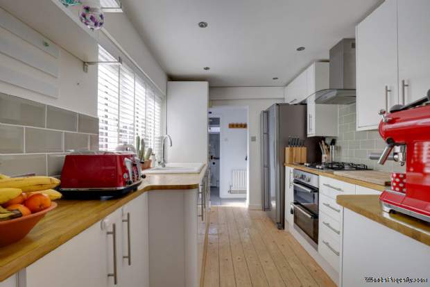 Additional Property Image 3 bedroom Semi Detached for sale in Reading 6