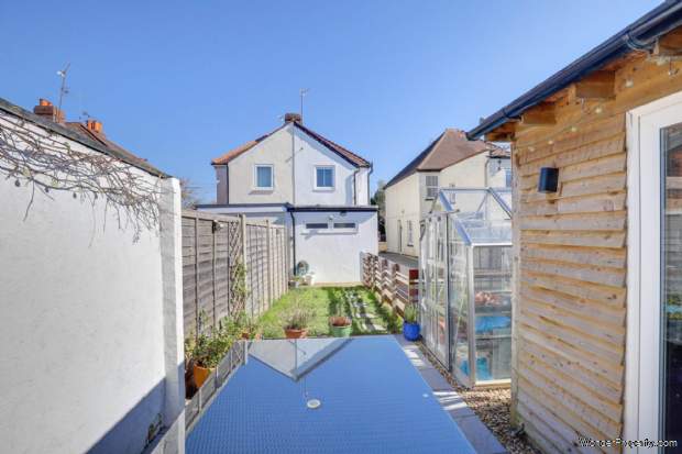 Additional Property Image 3 bedroom Semi Detached for sale in Reading 7