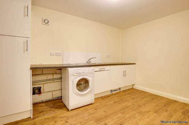 Additional Property Image 6 bedroom Detached for sale in Reading 17