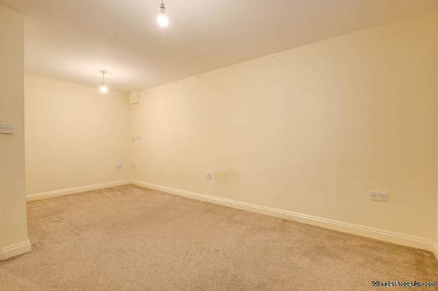 Additional Property Image 6 bedroom Detached for sale in Reading 19