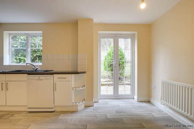 Additional Property Image 6 bedroom Detached for sale in Reading 12