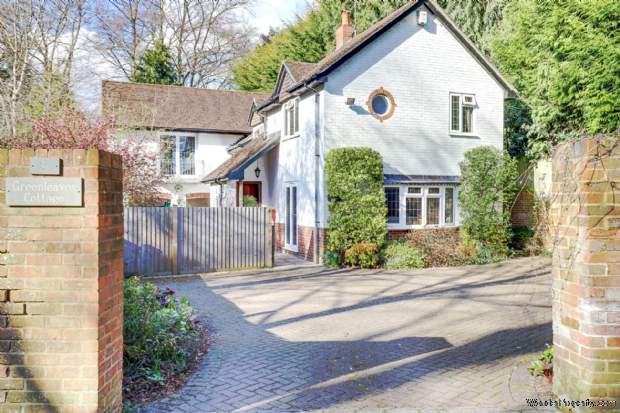 3 bedroom Detached for sale in Reading